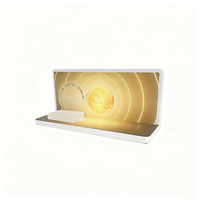 Support de présentation cosmétique lumineux en acrylique de luxe pour soins de la peau et maquillage, personnalisé et pré-assemblé