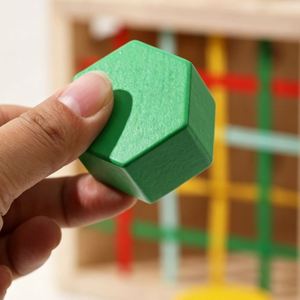 Jouets en blocs pour tout-petits, cadeaux d'anniversaire parfaits, jouets Montessori 6 en 1, cube d'activités en bois avec labyrinthe de perles, trieur de formes, engrenages - Product Image 6