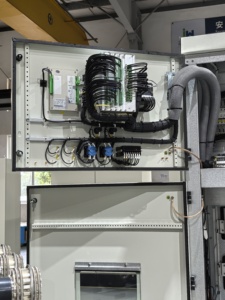 อุปกรณ์จ่ายไฟฟ้าภายในอาคาร 12KV ชุดสวิตช์เกียร์ไฟฟ้าหุ้มเหล็ก - Product Image 4