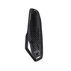 Cache-tuyau d'échappement léger en fibre de carbone sèche 3K brillant à tissage sergé pour F900R F900XR 2020-2026 - Product Image 5