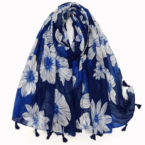 2024 mode 180*85cm Stock femmes mode écharpes Polyester bleu imprimé écharpe belle crème solaire châle - Product Image 5