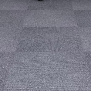 Maßgefertigte Bürobodenbeläge Nylon Polypropylen Uni 50x50 cm Kommerzielle Quadratische Teppichfliesen Hersteller - Product Image 1