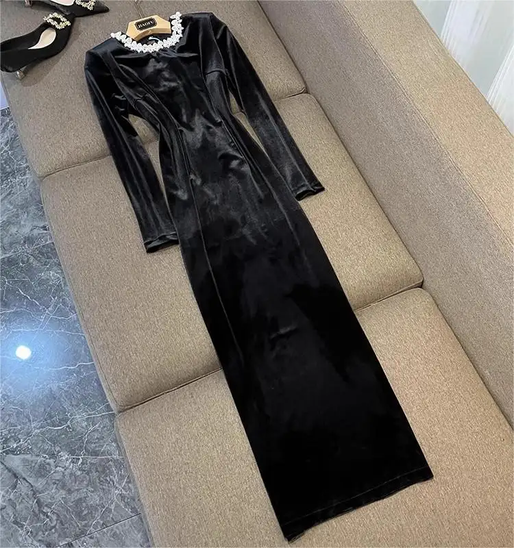 Da donna Vintage di pregiata fattura con perline O-scollatura Slim aderente a manica lunga in velluto nero Maxi abito sottile