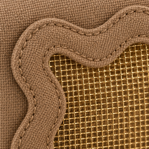 Pochette cosmétique en toile marron latte avec bordure ondulée en maille dorée, fermeture éclair, logo personnalisé, cadeau - Product Image 6