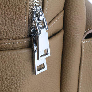 Mochila de Cuero PU Personalizada, Mochila para Portátil, Mochila de Negocios, Mochila de Viaje con Múltiples Bolsillos, Proveedor, Fábrica OEM - Product Image 5