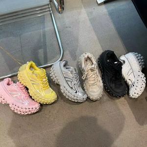 Baskets Chunky pour femmes, style européen, à rivets, avec plateforme surélevée et semelle robuste, décontractées - Product Image 1