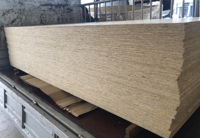 Chine Panneaux de flocons de bois décoratifs imperméables de 4x8 pieds OSB 3 pour la construction et le revêtement de sol en aggloméré bon marché
