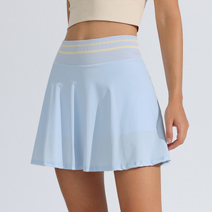 Jupe de sport en polyester pour femme Jupe de sport respirante évacuant l'humidité Short intégré pour l'entraînement Jupe de tennis/golf personnalisable - Product Image 5