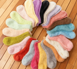 Haute qualité Logo personnalisé couleurs printemps respirant chaud confortable épaisseur Standard femmes chaussettes doux maison dormir - Product Image 1