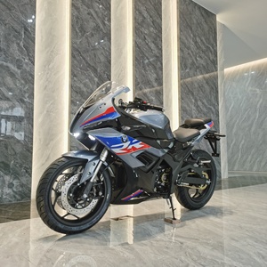 มอเตอร์ไซค์แข่ง 250cc-300cc ปี 2025 แบตเตอรี่ตะกั่วกรด รับน้ำหนักได้ 200 กก. 72v 2000w ได้รับการรับรองมาตรฐาน EEC ความเร็ว 80 กม./ชม. สำหรับ Hea - Product Image 2