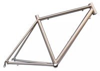 Cadre de vélo en titane GR9 usiné sur mesure par CNC pour route/VTT/gravel, tubes coupés à chaud ultra-légers, haute stabilité et performance.