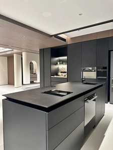 Muebles de Cocina Modernos Personalizados de Madera Sólida con Isla y Encimera de Mármol, Almacenamiento Premium para Cocinas de Lujo - Product Image 2