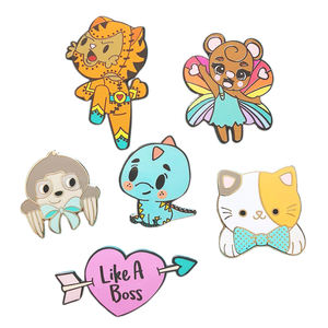 Insignias de Metal con Esmalte Suave, Ecológicas, Personalizadas, con Temática de Dibujos Animados, Plateadas, con Logotipo Personalizado para Recuerdos de Fiestas de Cumpleaños - Product Image 1