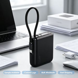Batterie externe à charge rapide 22,5 W, directement de l'usine, 10000 mAh, écran LED, batterie Li-Polymère, chargeur portable, prise en charge OEM ODM personnalisée - Product Image 2