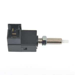 สวิตช์ไฟเบรก 93810-2E000 11213 สำหรับเปลี่ยนซ่อมสวิตช์อัตโนมัติ - Product Image 1