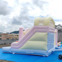 Château gonflable commercial coloré en PVC écologique de 0,55 mm avec toboggan, capacité de 480 kg, pour enfants