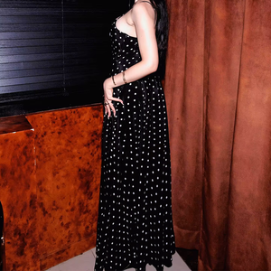 Abito Lungo Elegante a Pois con Spalline Sottili Personalizzato all'Ingrosso, Outfit Femminile alla Moda, Vestiti <span class=keywords><strong>Eleganti</strong></span> a Linea A per Donne - Product Image 3