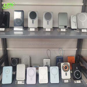 Banque d'alimentation 30000mAh personnalisable avec affichage numérique 22.5W et 4 câbles Batterie au lithium portable haute capacité pour téléphone - Product Image 6