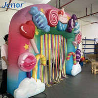 Arche gonflable de Noël en forme de bonbon mignon pour la décoration de scène et la publicité lors des fêtes du Nouvel An et des parcs d'attractions.