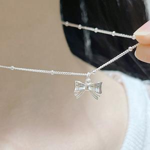 Exquisito Collar de Plata de Ley S925 con Colgante de Lazo y Campana, Cadena de Clavícula con Circonita de Cristal y Oro de 14K, Diseño de Nicho, Estilo Dulce y Femenino - Product Image 4