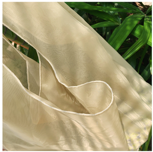 Eugenia Bolsas de mano transparentes Bolsa de gasa de malla para almacenamiento Fabricación de bolsos Bolsa de compras de hombro con logotipo personalizado - Product Image 5