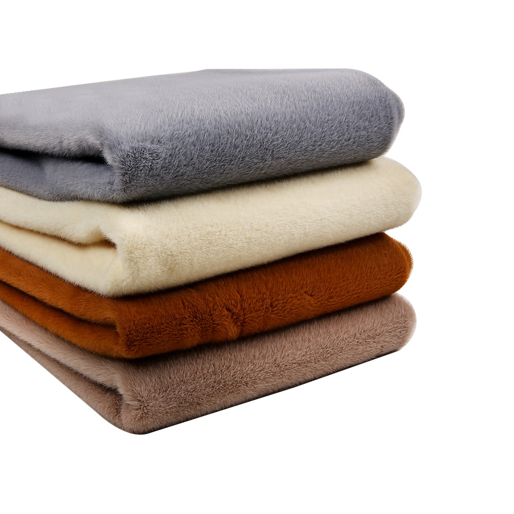 Wholesale Top Quality 6-7mm Pile Faux Fur Fabric Super Soft Plush Fabric for Toy Coat Pillows