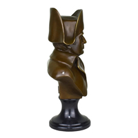 Buste de Napoléon Bonaparte en bronze, sculpté par la technique de coulée, pour la décoration extérieure et l'utilisation en musée