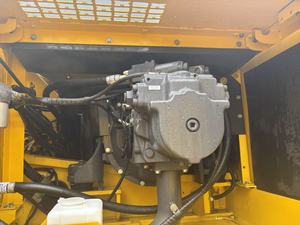 Excavatrice sur chenilles d'occasion Komatsu PC450LC, pelle hydraulique robuste pour la construction et les travaux de terrassement - Product Image 5