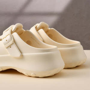 Sandales à enfiler pour femmes, semelles épaisses, talon de 5 cm, respirantes, antidérapantes, légères, imperméables, chaussures souples à bout couvert - Product Image 2