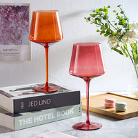 Coloré Moderne Sept Couleurs Bourgogne Verre À Vin Capacité Personnalisable Logo Simple Fantaisie Style Européen Conception Personnalisable