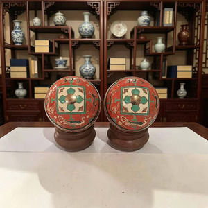 Set Regalo di Palline Baoding in Porcellana, Artigianato Cinese, Palline Sonore per Benessere, Ideali per Regali Festivi e Aziendali - Product Image 1