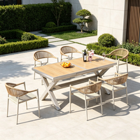 Ensemble de chaises de bistrot empilables en rotin moderne, chaises d'extérieur, ensemble de salle à manger en rotin pour hôtels, resorts, villas, restaurants