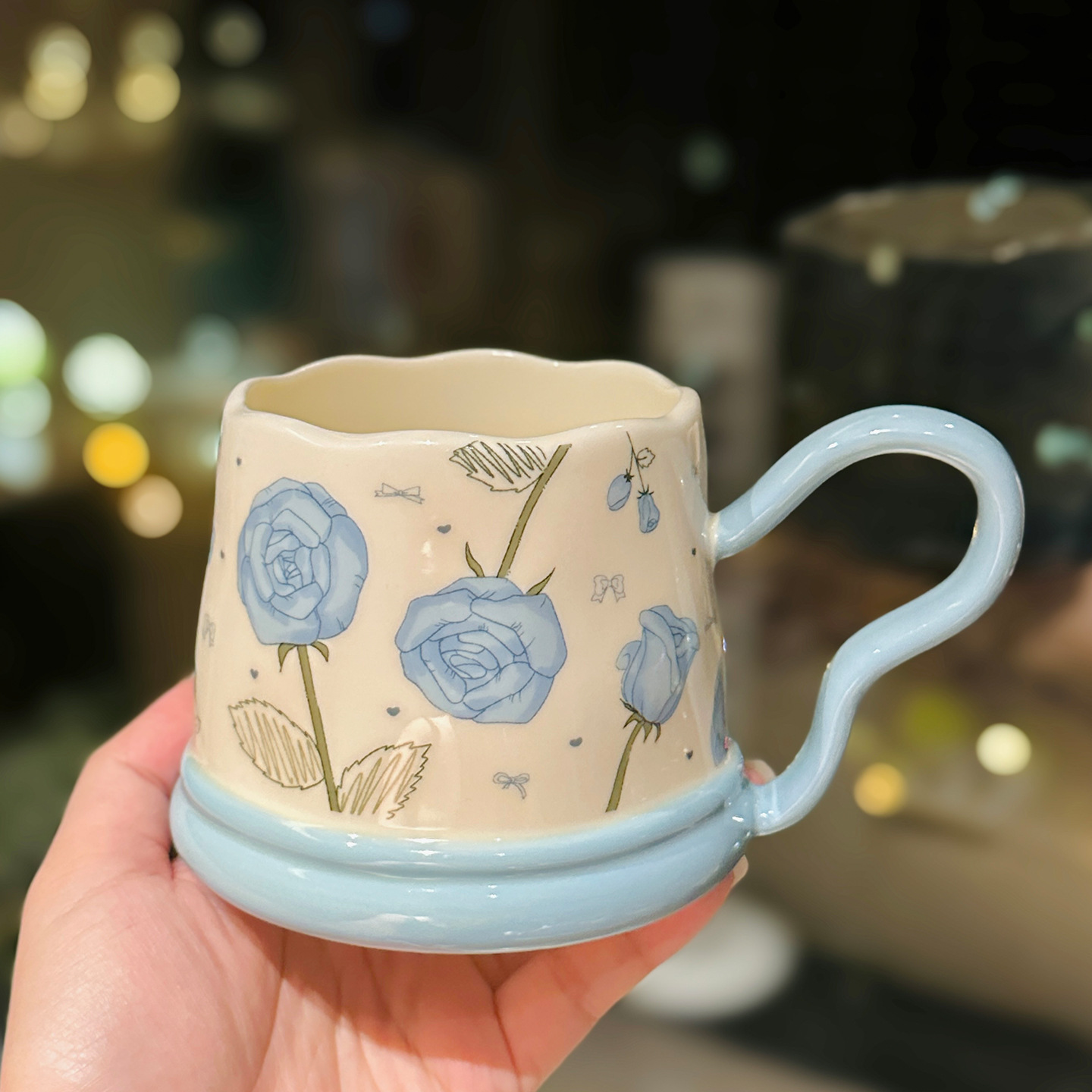 Romantic flower cup-blue