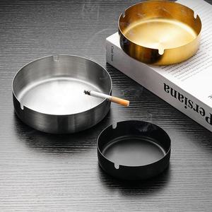 Cendrier à cigarettes rond en acier inoxydable Cendrier en métal argenté de table portable pour fumeur Cendres volantes Décoration de la maison - Product Image 2