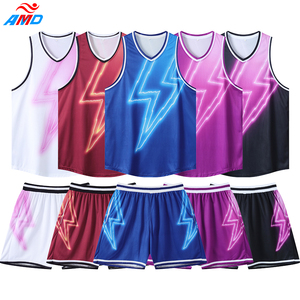 <span class=keywords><strong>Maillot</strong></span> de basket-ball personnalisé <span class=keywords><strong>sans</strong></span> manches en mesh avec motif brodé pour l'entraînement - Product Image 1