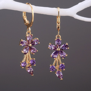 Orecchini Pendenti Viola E466 con Fiore in Cristallo e Strass, Placcati in Oro 22k, Gioielli Romantici da Sposa per Donne - Product Image 4