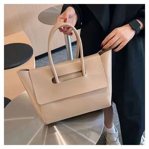 Sac à main de grande capacité de haute qualité, nouveau modèle coréen, sac à main rétro pour l'automne et l'hiver, sac à main tendance - Product Image 4