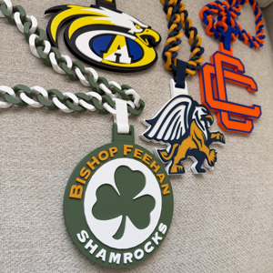 Catene personalizzate Hype realizzate per squadre, scuole, eventi o uso personale. Catena Cubana 3D Stampata in PLA dei Boston Celtics, Catena per Tifosi - Product Image 2