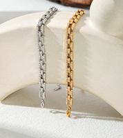Gelang Wanita H&C Modern Glam, Perhiasan Lapis Emas PVD dari Baja Tahan Karat, Bertabur Kristal, Warna Emas Baja