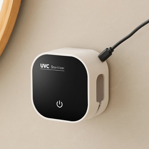 Support mural stérilisateur de brosses à dents double fente portable UVC avec logo personnalisé pour couples - Product Image 5