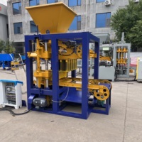 Presse à mouler les blocs de béton QTJ4-24 pour la production quotidienne de briques de construction, de blocs creux et de pavés