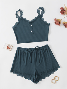 Nouvel ensemble décontracté de pyjama en dentelle pour femme avec short et caraco – Ensemble de vêtements de nuit pour femme de haute qualité - Product Image 3