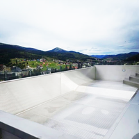 Piscine modulaire préfabriquée en structure d'acier durable, installation flexible, piscine modulaire pour bâtiments rénovés