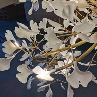 Lustres sur mesure pour hôtel, grands lustres à LED, luminaires suspendus, luminaires de plafond, lustres en forme de feuilles de Ginkgo pour villa, hall d'escalier