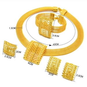 Nuevo Conjunto <span class=keywords><strong>de</strong></span> Joyería <span class=keywords><strong>de</strong></span> Oro <span class=keywords><strong>de</strong></span> 24K Estilo Dubái para Mujer, Conjunto <span class=keywords><strong>de</strong></span> Collar, Aretes y Pulseras Africanas Nigerianas, Joyería Nupcial India - Product Image 5