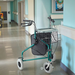 Déambulateur pliable à 3 <span class=keywords><strong>roues</strong></span> en acier à vente chaude pour les achats en plein air pour personnes âgées et handicapées - Product Image 4