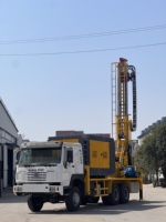 Foreuse de puits montée sur camion Hardrock 400m, best-seller, à faible entretien, alimentée au diesel, diamètre de forage 500mm pour l'eau