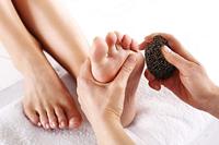 Piedra Pómez Negra Natural al por Mayor para el Cuidado de los Pies, Exfoliante para Eliminar Callosidades y Piel Muerta, Lima de Piedra Volcánica para Pies