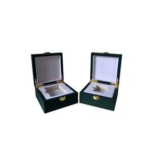 Boîte d'emballage de luxe personnalisée en bois vert avec logo pour briquet <span class=keywords><strong>Zippo</strong></span>, idéale pour briquet vintage miniature à kérosène Zorro - Product Image 1