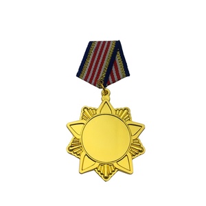 เข็มกลัดโปรโมชั่นปี 2022 แบบกำหนดเองได้ ทำจากโลหะผสมสังกะสี/ทองเหลือง  ของที่ระลึก  เข็มกลัดติดเสื้อ  เข็มกลัดเกียรติยศ  พร้อมที่เก็บเข็มกลัดเคลือบเงา - Product Image 2